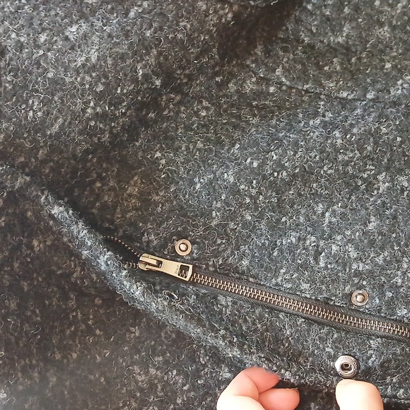 Wool blend coat - Picture 4 of 9